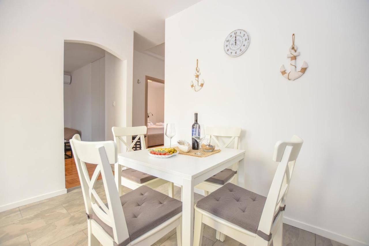 Apartment Sidro Pag Town Esterno foto